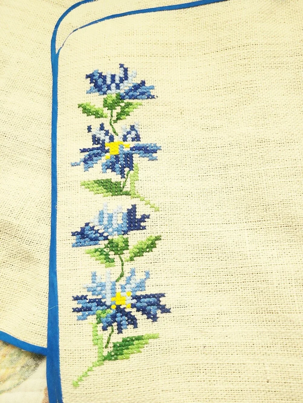 Vintage Handmade Cross-Stitch Floral Placemat Set 6 Plus Center Runner